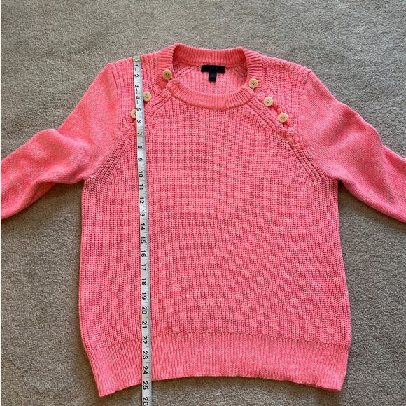 J.Crew Hot Pink Crewneck Sweater Size M Ribbed Knit Buttons on Shoulder Preppy - Picture 7 of 7